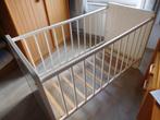 Kinderbedje, erbij ook nog matras-dekbed-lakentjes, Kinderen en Baby's, Kinderkamer | Bedden, Ophalen, Gebruikt, Matras