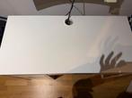 Bureau IKEA MICKE – bon état, Enlèvement, Utilisé, Bureau