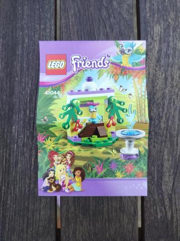 Lego Friends - le perroquet et sa fontaine beschikbaar voor biedingen