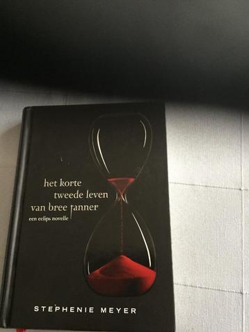 Livre "La courte seconde vie de Bree Tanner", Enlèvement ou Envoi, Comme neuf