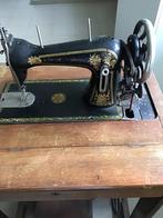Heel oud naaimachine +, Ophalen