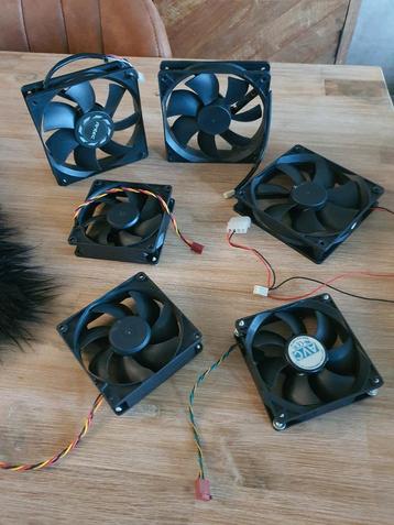 Lot pc desktop fans  beschikbaar voor biedingen