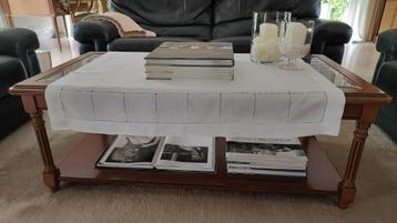 Salontafel beschikbaar voor biedingen