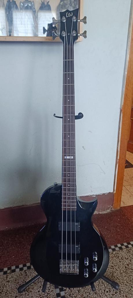 A vendre ou échange, Muziek en Instrumenten, Snaarinstrumenten | Gitaren | Bas, Zo goed als nieuw, Elektrisch, Ophalen