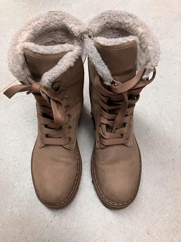 Gevoerde winterschoenen, Merk Landrover, maat 39,  beschikbaar voor biedingen