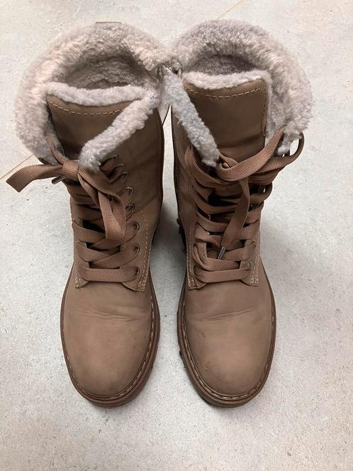 Gevoerde winterschoenen, Merk Landrover, maat 39,, Kleding | Dames, Schoenen, Zo goed als nieuw, Snowboots, Beige, Ophalen