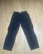 Pantalon Bershka, Enlèvement ou Envoi, Bershka, W30 - W32 (confection 38/40), Porté