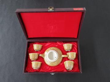 Chinees thee set beschikbaar voor biedingen