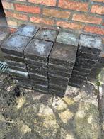 80 klinkers grijs, Tuin en Terras, Tegels en Klinkers, Ophalen, Gebruikt, Beton, Klinkers