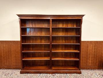 Klassiek Engelse Boekenkast Kast beschikbaar voor biedingen