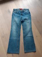 Guess jeans maat 28 lage taille, Kleding | Dames, Spijkerbroeken en Jeans, Guess, Ophalen of Verzenden, Blauw, W28 - W29 (confectie 36)