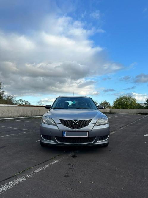 Mazda 3 1.4 essence (CarPlay, radar recul,…), Autos, Mazda, Particulier, Essence, 5 portes, Boîte manuelle, Argent ou Gris, Enlèvement