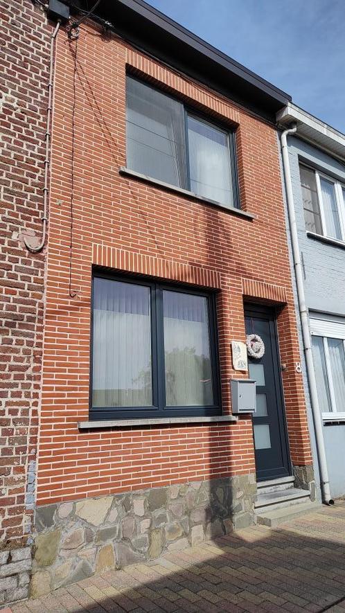 Gezellige , gerieflijke woning te koop te Moerbeke., Immo, Maisons à vendre, Province de Flandre-Orientale, 200 à 500 m², Maison 2 façades