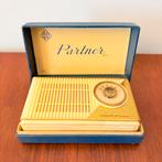 VINTAGE RADIO TELEFUNKEN PARTNER 1958 MET ORIGINELE DOOS, Antiek en Kunst, Verzenden