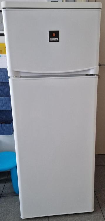 Zanussi Koelkast Met Aparte Vriezer in Goede Staat beschikbaar voor biedingen