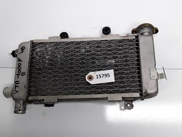 VTR1000F 1997 - 2006 Honda Radiator D1-26389 beschikbaar voor biedingen
