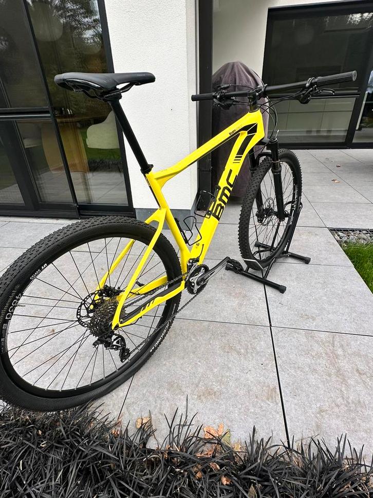 bmc team elite 02 carbon mtb ( nieuwstaat), Fietsen en Brommers, Fietsen | Mountainbikes en ATB, Zo goed als nieuw, Giant, Ophalen