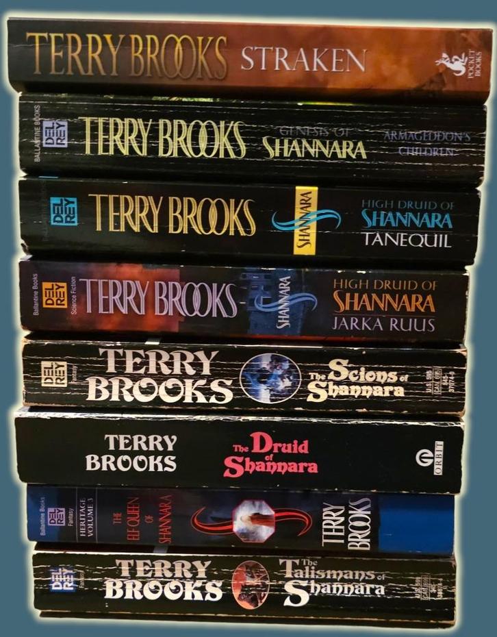 8 books - Terry Brooks - Orbit - Pockets, Boeken, Fantasy, Gelezen, Ophalen of Verzenden
