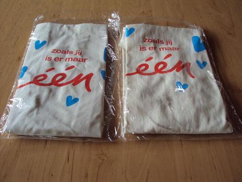 Twee zeer leuke schortjes : Zoals jij is er maar één. NIEUW, Huis en Inrichting, Keuken | Textiel, Ophalen of Verzenden