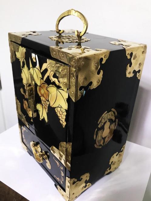 Juwelen Kist Chinees Parelmoer Messing Slot ✨😍💑🤗🎁👌, Antiek en Kunst, Antiek | Woonaccessoires, Ophalen of Verzenden