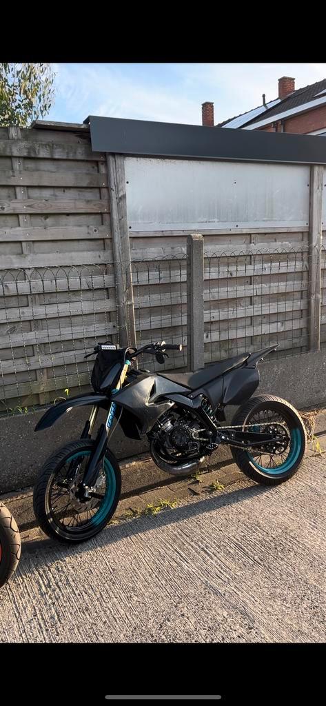 Yamaha dt50 project ( of ruilen tegen 2 takt), Motoren, Motoren | Yamaha, Bedrijf, SuperMoto, 11 kW of minder, 1 cilinder, LED Verlichting