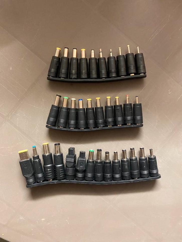 34-delige universele laptop adapter plug set nieuw, Hobby en Vrije tijd, Elektronica-componenten, Nieuw, Ophalen