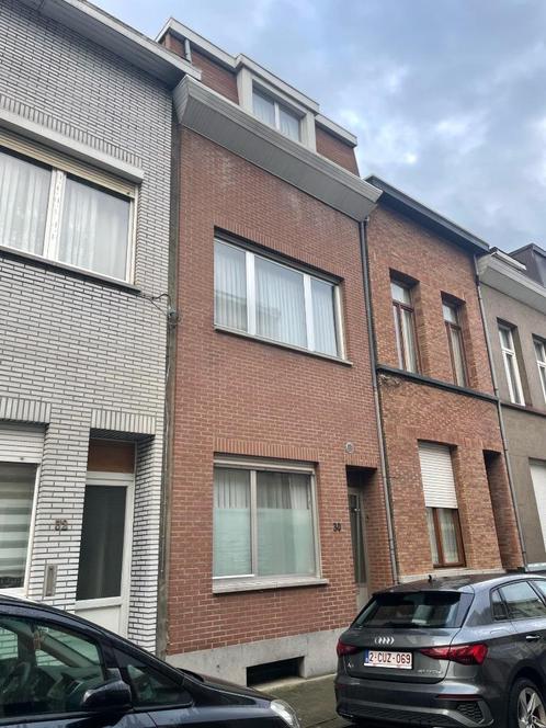 Rijhuis instapklaar te koop in rustige buurt, Immo, Huizen en Appartementen te koop, Antwerpen (stad), tot 200 m², Tussenwoning