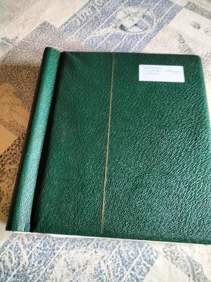 Album de timbres Cambodge république khmère Vietnam, Timbres & Monnaies, Timbres | Albums complets & Collections, Enlèvement ou Envoi