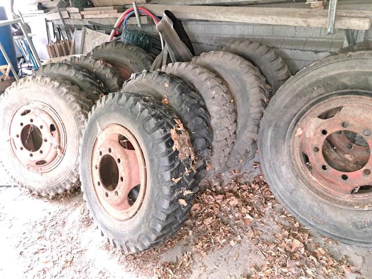 banden bandenkraan 8 gaten 11stuks, Zakelijke goederen, Machines en Bouw | Kranen en Graafmachines, Ophalen