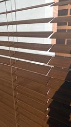 Houten lamellen bruin (electrisch te bedoenen), Maison & Meubles, Ameublement | Rideaux & Stores à lamelles, Enlèvement, Comme neuf