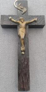 Petit crucifix en bois avec Christ en métal, Ophalen of Verzenden