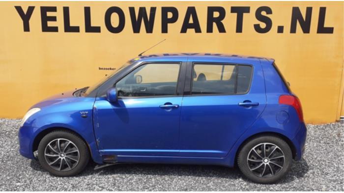Portier 4Deurs links-achter van een Suzuki Swift (ZCG), Auto-onderdelen, Carrosserie, Deur, Suzuki, Gebruikt, 3 maanden garantie