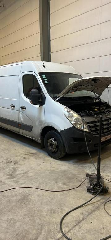 Onderdelen herstellen garage verhuur takelen  beschikbaar voor biedingen
