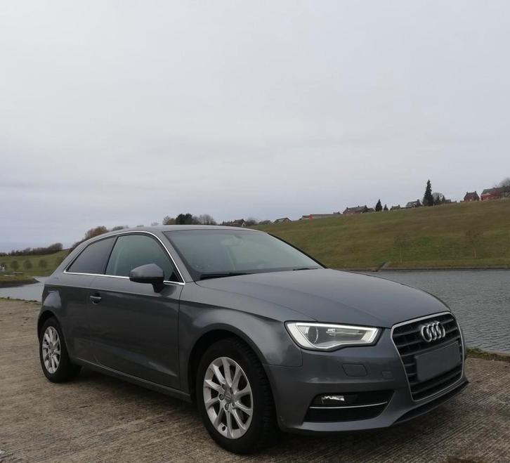 AUDI A3 1.2 TFSI, Autos, Audi, Particulier, A3, ABS, Phares directionnels, Airbags, Air conditionné, Alarme, Bluetooth, Feux de virage