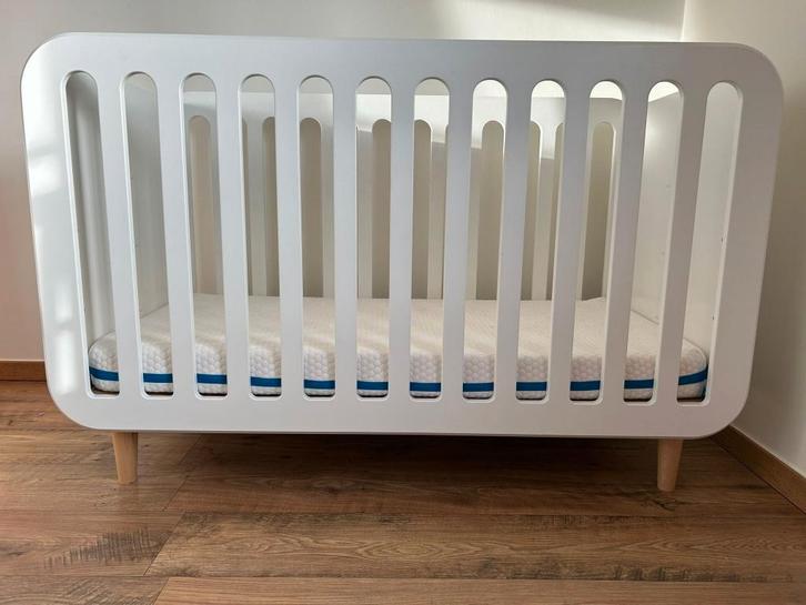 Babybed Jimi, Kinderen en Baby's, Babywiegjes en Ledikanten, Zo goed als nieuw, Ledikant, Ophalen