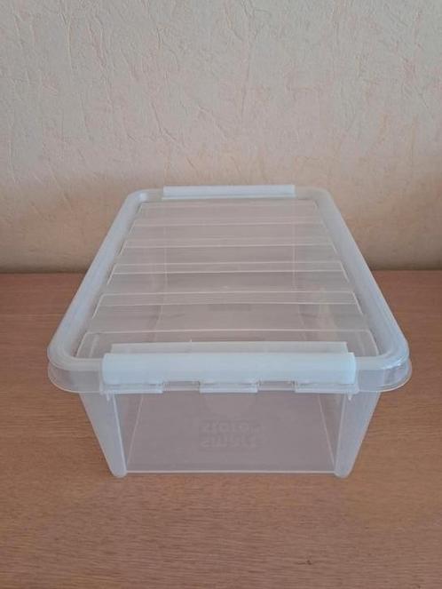 Boîtes de rangement en plastique avec couvercle (3 de dispo), Huis en Inrichting, Woonaccessoires | Overige, Zo goed als nieuw