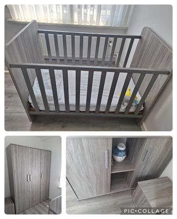 Kinderkamer met babybed/meegroeibed, commode, kleerkast,...  beschikbaar voor biedingen
