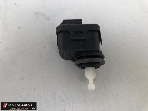 Koplampstelmotor rechts Audi A3 8L ('96-'03) 8L0941295B, Autos : Pièces & Accessoires, Éclairage, Audi, Utilisé, Enlèvement ou Envoi