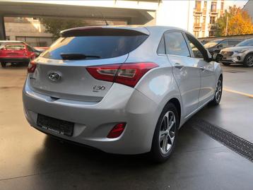 Hyundai i30 1,6 Diesel année 2015 euro 6b 150000 km