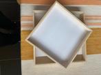 2 dienbladen, Ophalen, Gebruikt, Vierkant, Hout