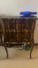 Joli petit meuble téléphonique, Enlèvement