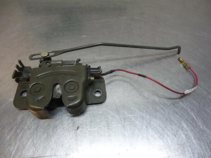 Mécanique de verrouillage hayon d'un Hyundai Coupe (Coupe 9, Autos : Pièces & Accessoires, Carrosserie & Tôlerie, Hyundai, Utilisé