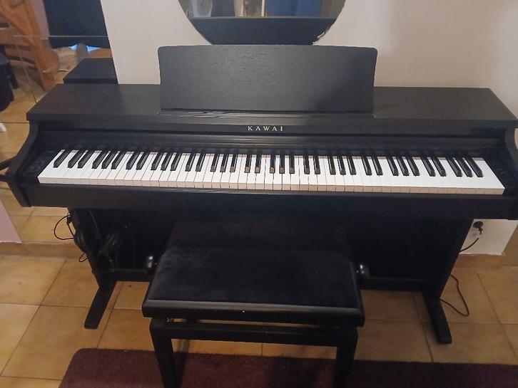 Kawai KDP-120 Piano numérique meuble + siège + casque, Musique & Instruments, Pianos, Comme neuf, Piano, Noir, Digital, Enlèvement