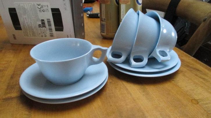 4 Vintage Melamine camping kopjes, Maison & Meubles, Cuisine | Vaisselle, Neuf, Tasse(s) et/ou soucoupe(s), Autres styles, Autres matériaux