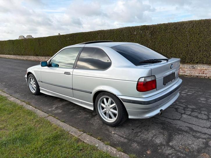 BMW E36 316i, Autos, BMW, Particulier, Intérieur cuir, Essence, Cuir, Enlèvement