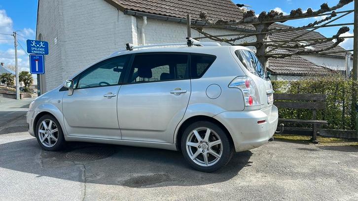 Toyota Corolla Verso D4D, Auto's, Toyota, Particulier, Corolla, Lichtmetalen velgen, Diesel, Handgeschakeld, Leder