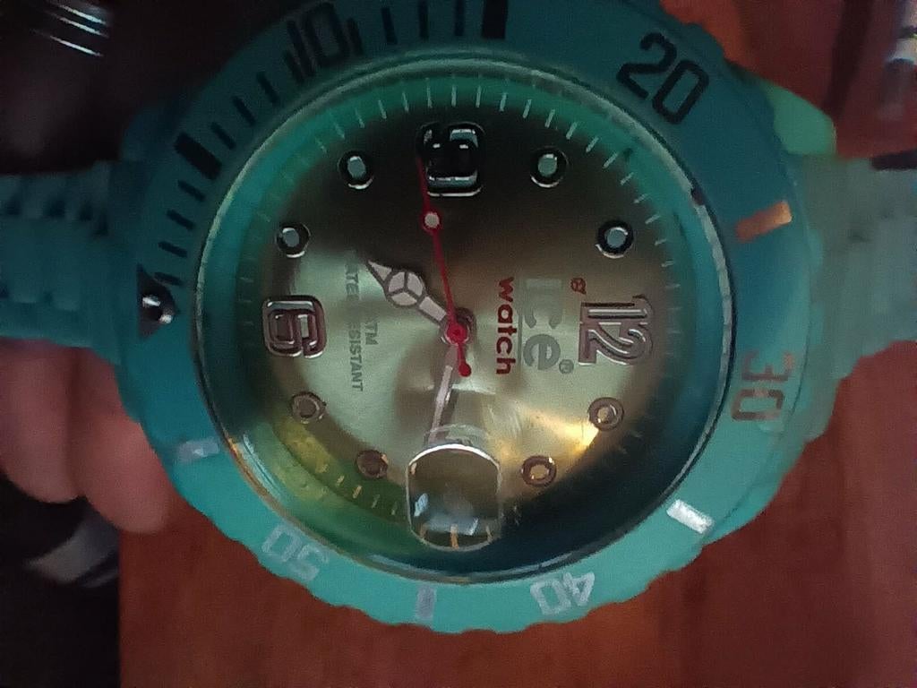 Montres ICE : un bébé rose et un bébé de couleur bleu, Bijoux, Sacs & Beauté, Montres | Femmes, Montre-bracelet, Autres marques