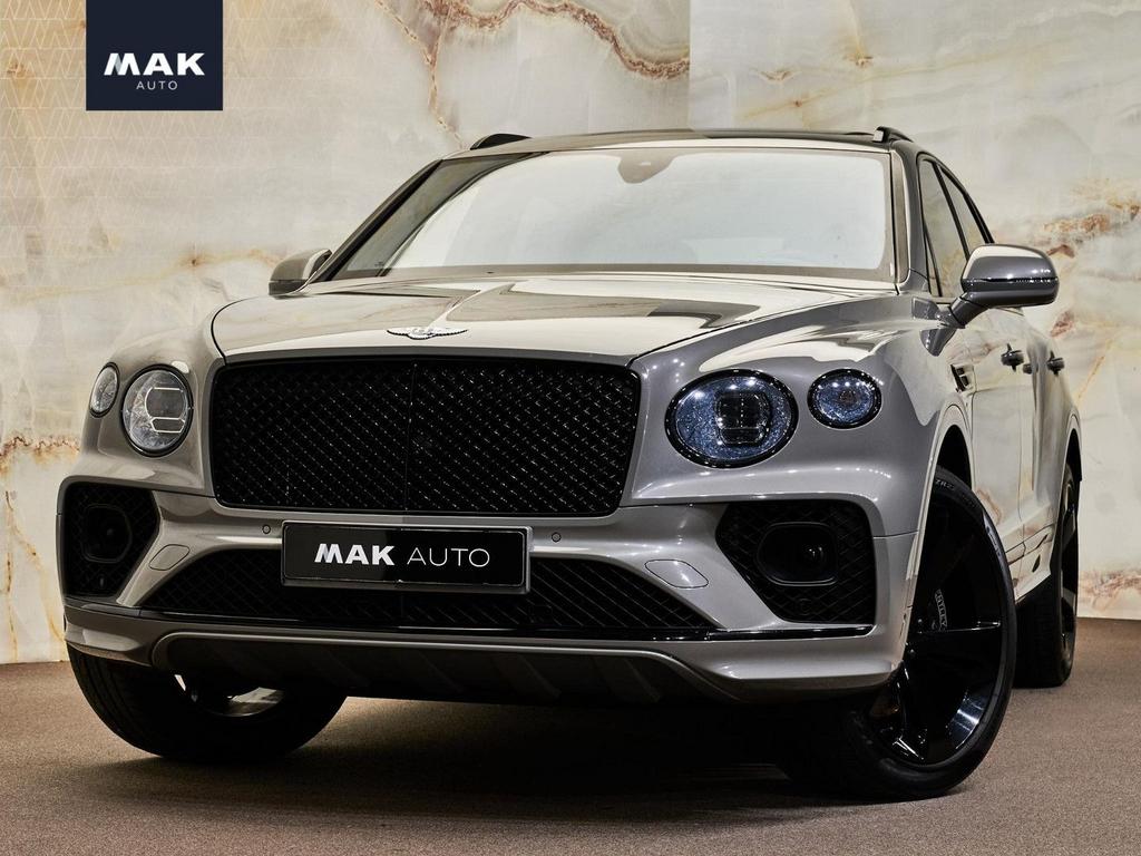 Bentley Bentayga 4.0 V8 First Edition, NL-auto, Naim, pano,, Auto's, Bentley, Automaat, Bentayga, Zwart, Bedrijf