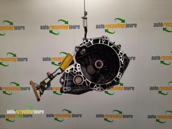 Boîte de vitesse d'un Opel Corsa (Corsa D 07-), Autos : Pièces & Accessoires, Transmission & Accessoires, Opel, Utilisé, 3 mois de garantie