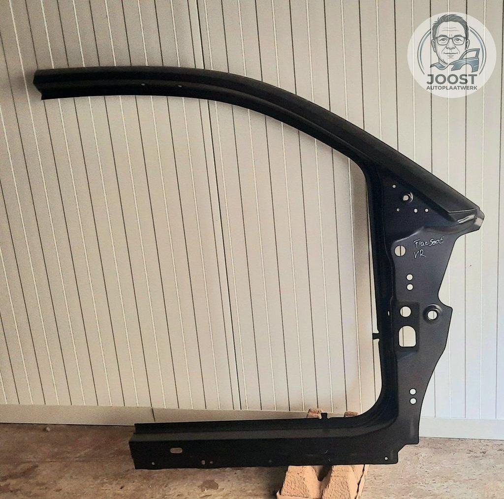 Dorpel A-stijl rechts orgineel Fiat 500E vanaf 2021, Neuf, -Via contactformulier op de website, -Fiat Stellantis Europe S.p.A